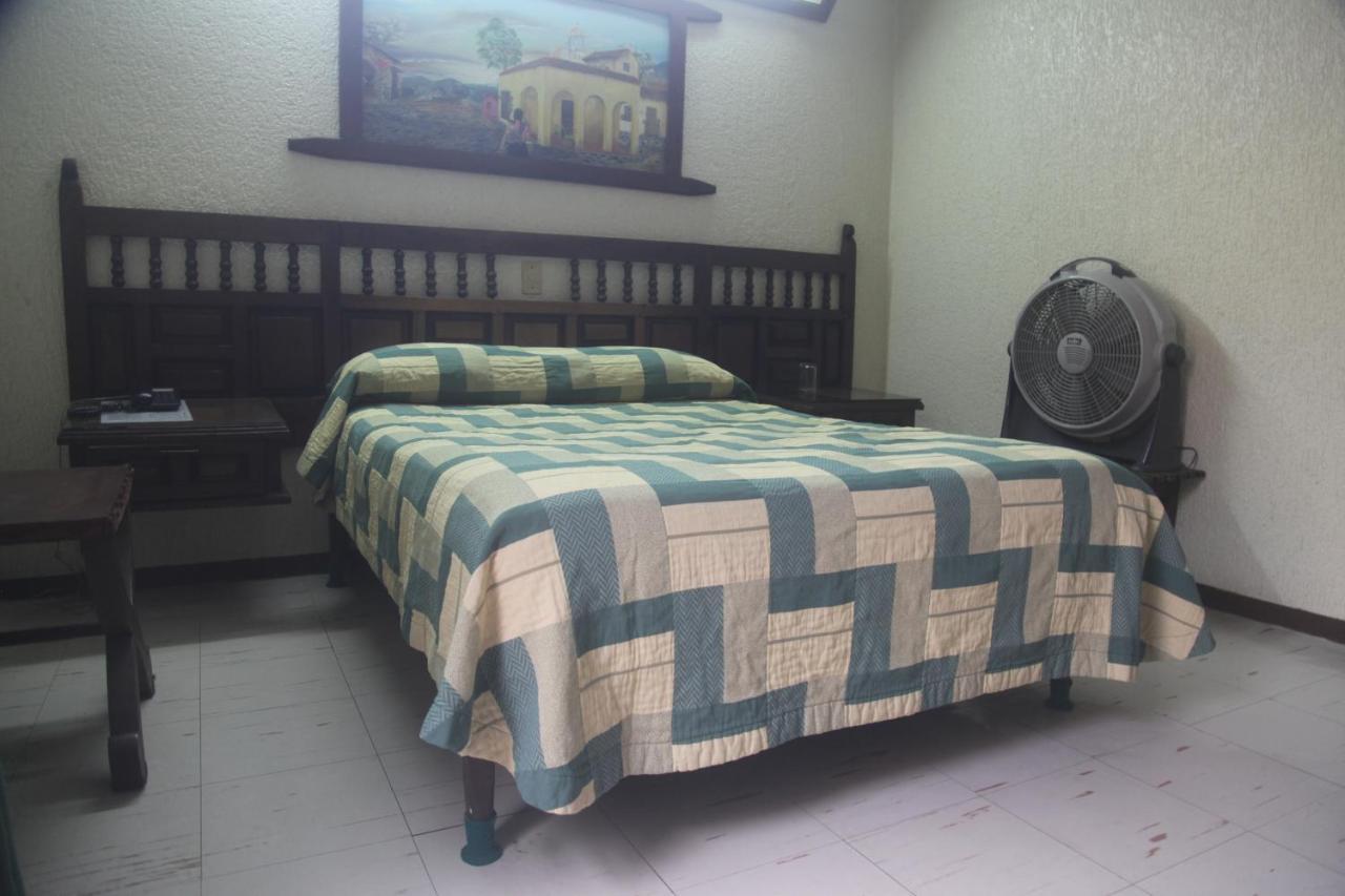 Hotel Iberia Córdoba Habitación foto
